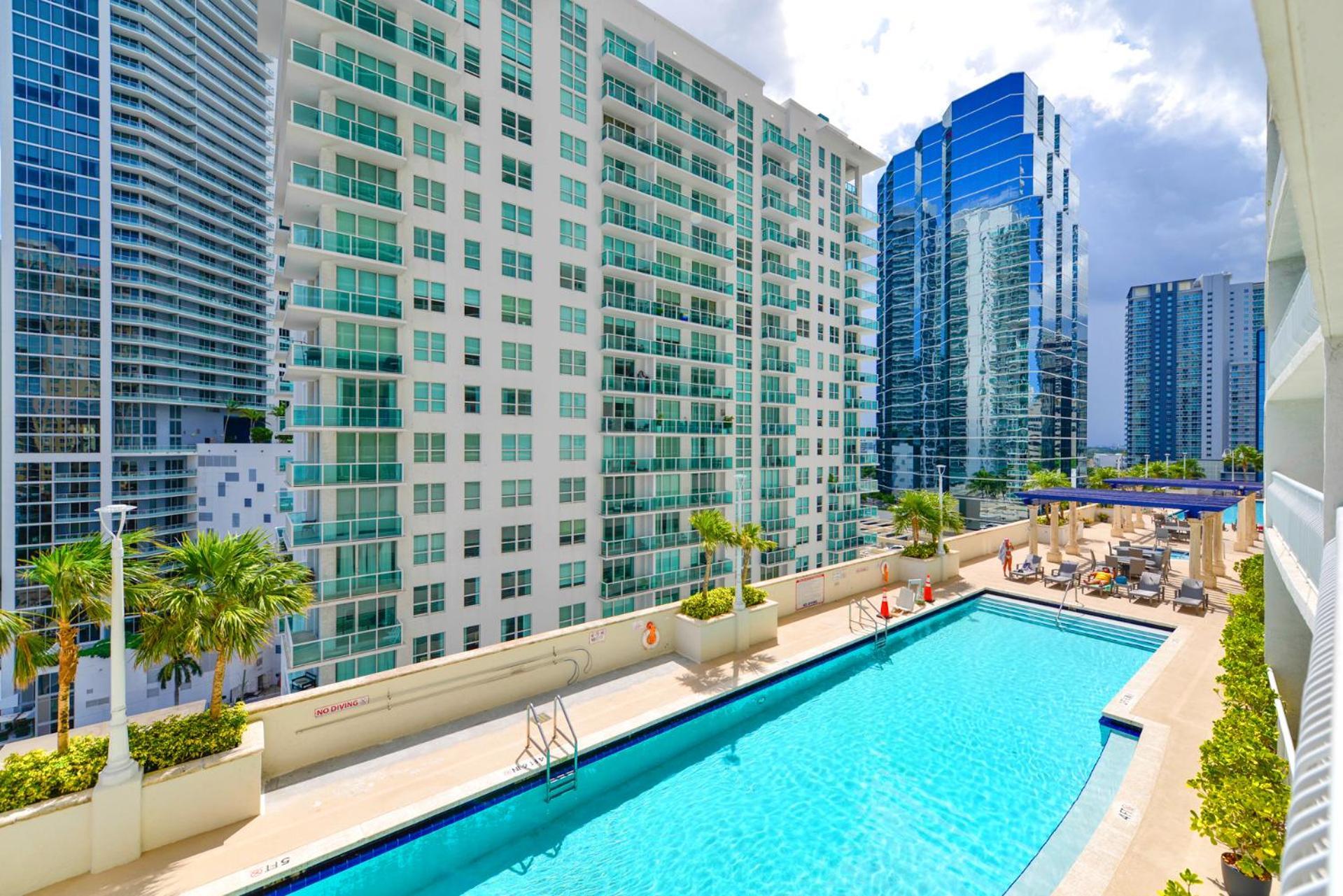Apartment Luxurious 3br With Pool In Brickell *