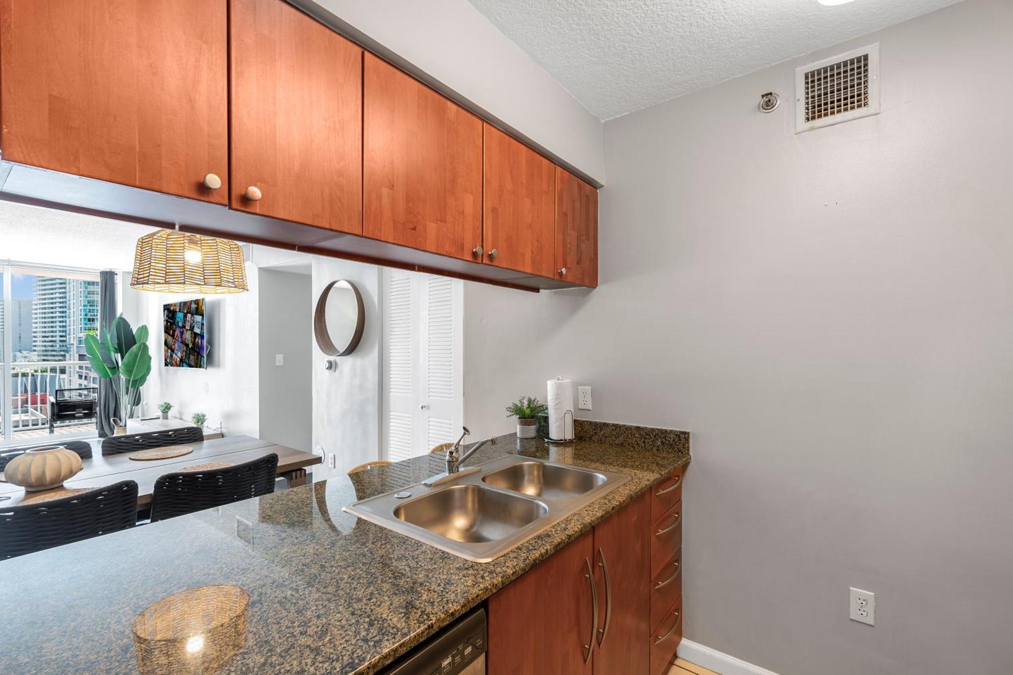 Luxurious 3br With Pool In Brickell