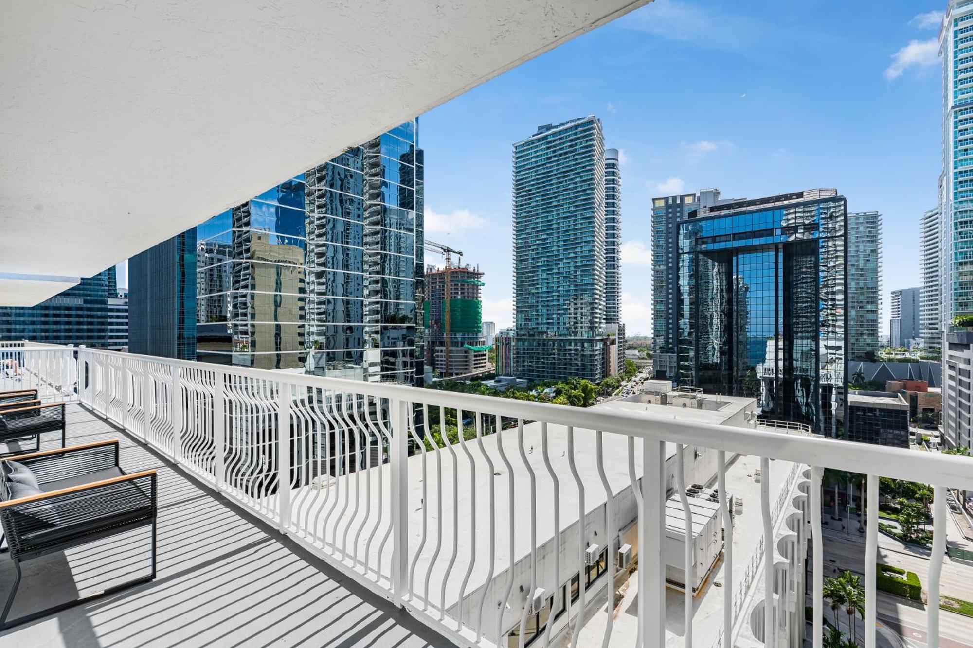 Apartment Luxurious 3br With Pool In Brickell *
