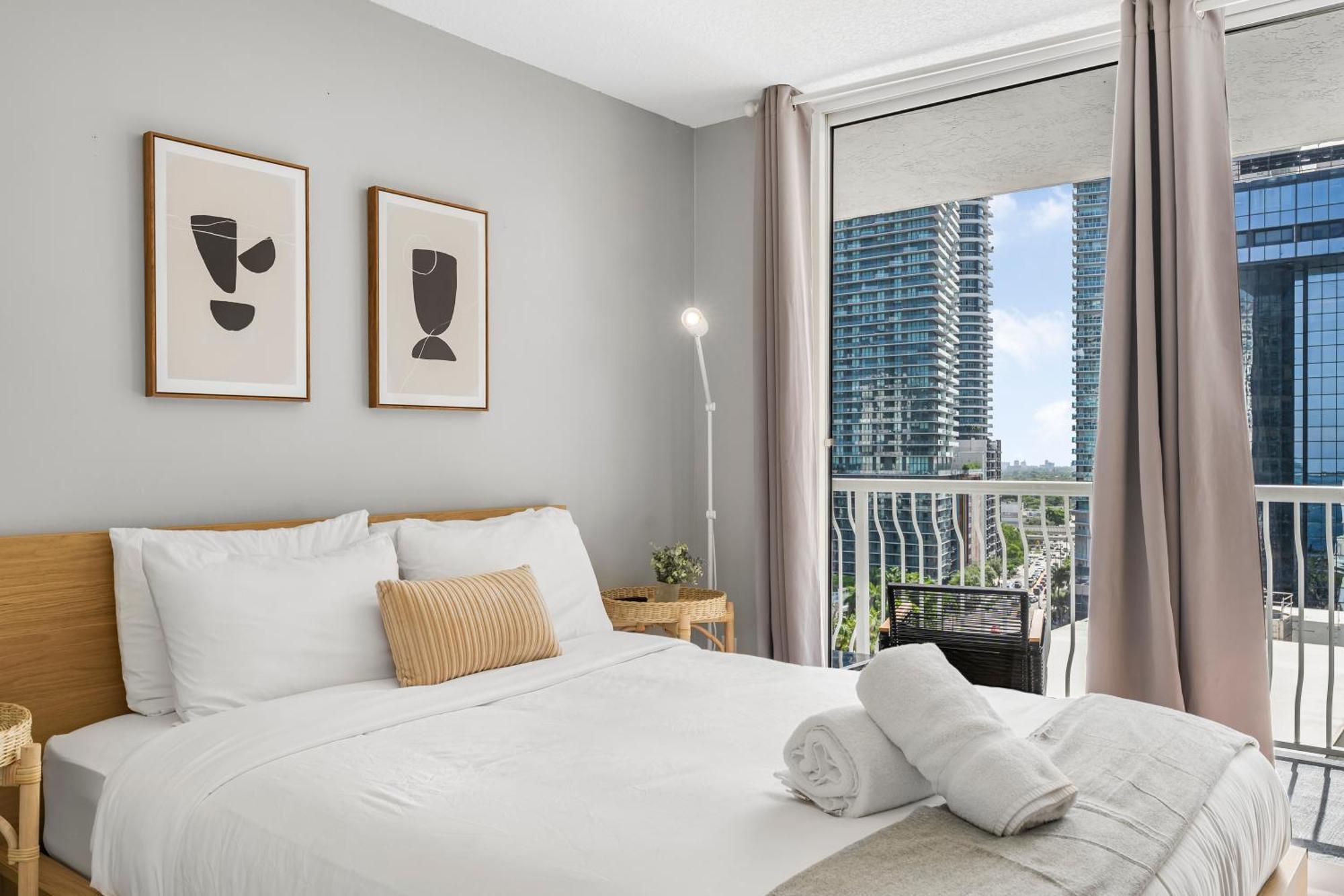 Apartment Luxurious 3br With Pool In Brickell