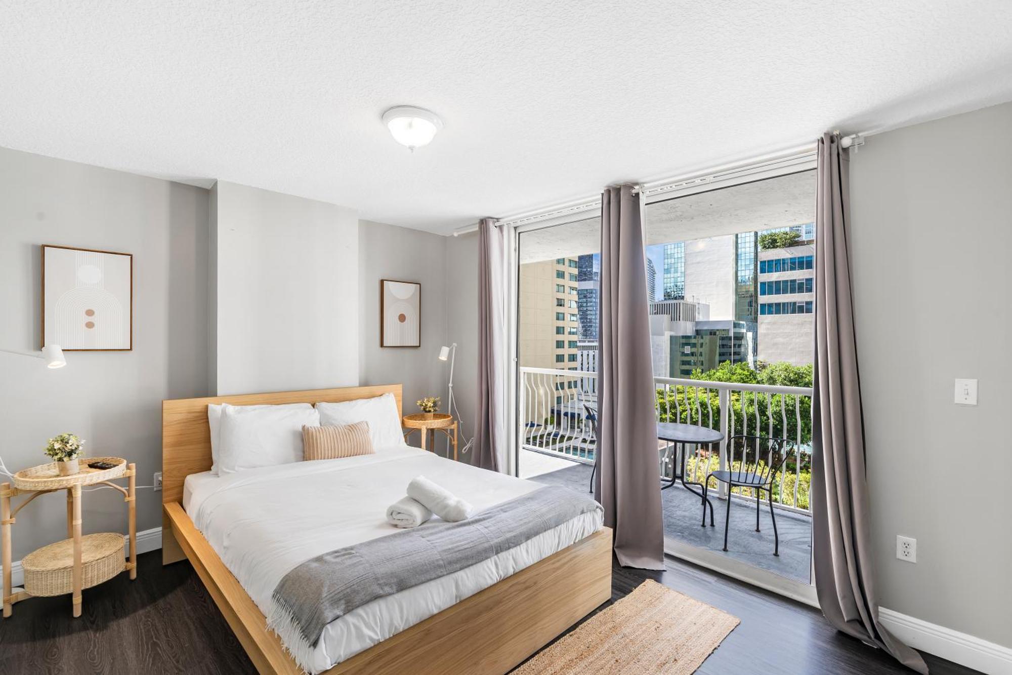 Luxurious 3br With Pool In Brickell * Miami
