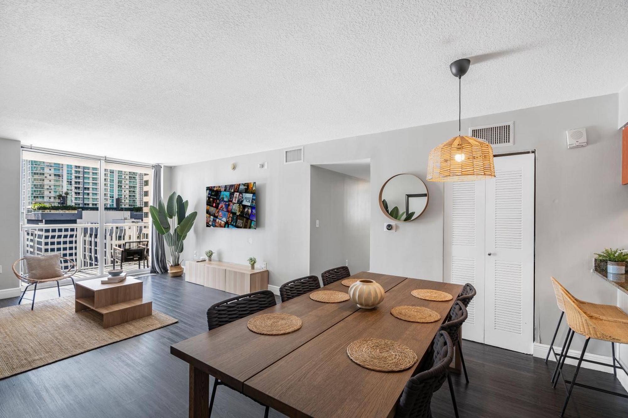 Apartment Luxurious 3br With Pool In Brickell